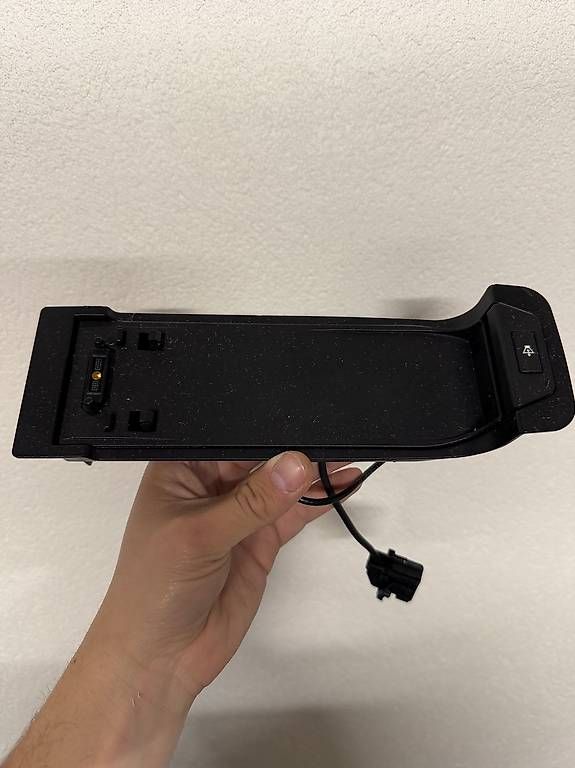Accessori per altri veicoli: Original BMW Eject Box Armlehne Telefon – Usato da Laufen venduto da ama_cj2w