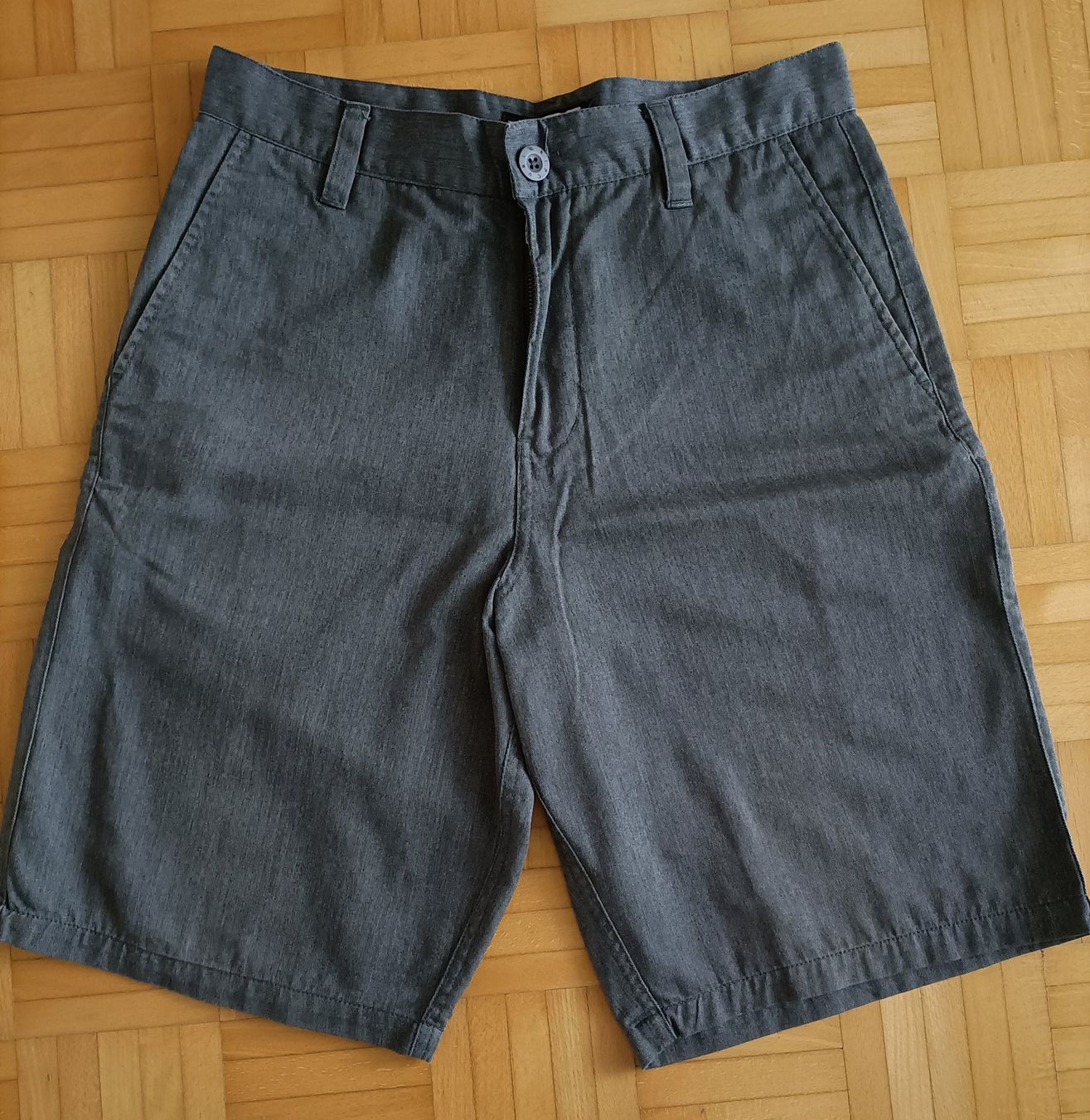 Rip Curl Pantaloni: Rip Curl Shorts, grau Grösse 30 – Usato da Rotkreuz venduto da Dima8