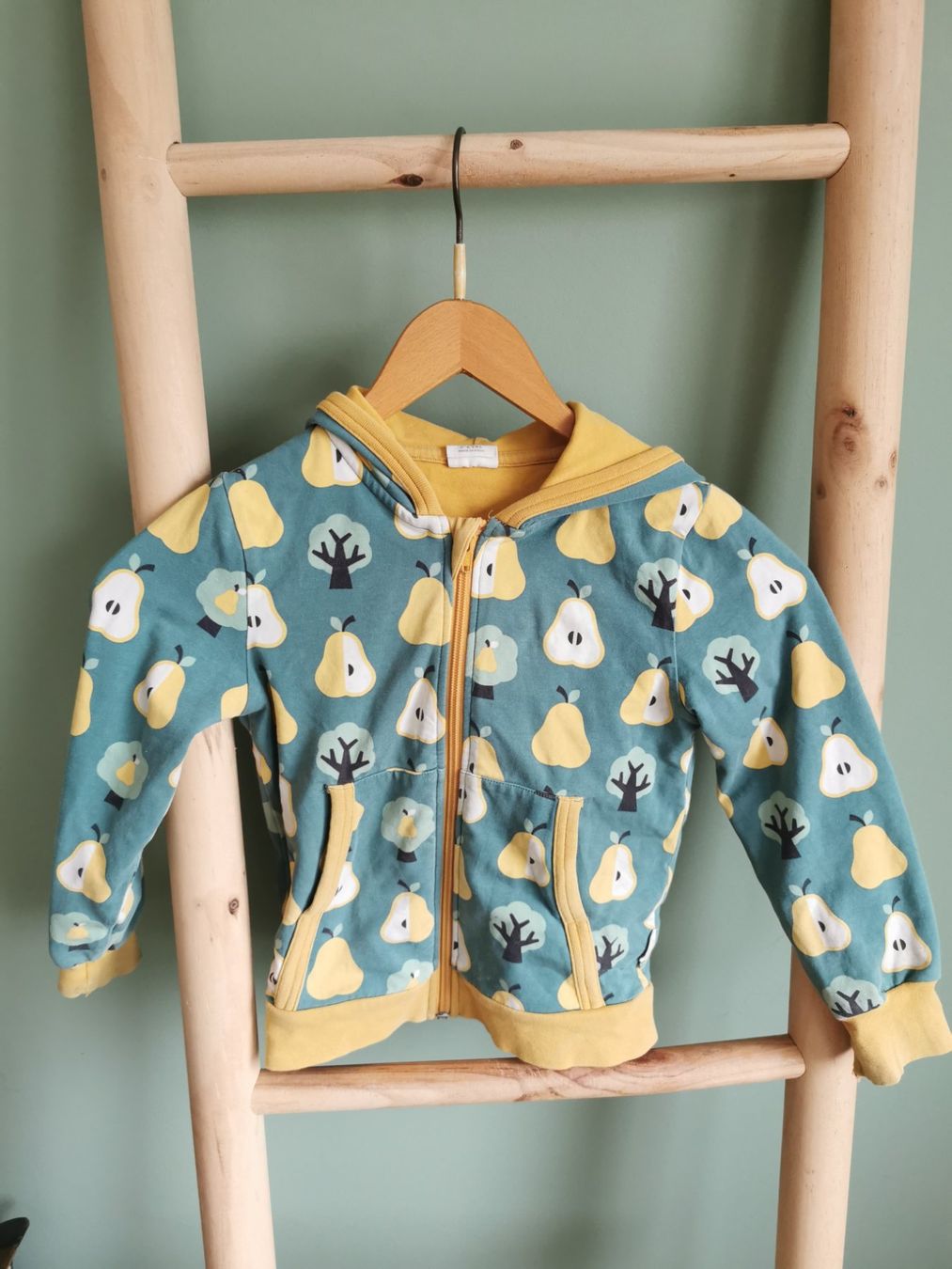 Giacche & Cappotti: Maxomorra Sweatjacke 110/116 – Usato da Magden venduto da 7Sibylle
