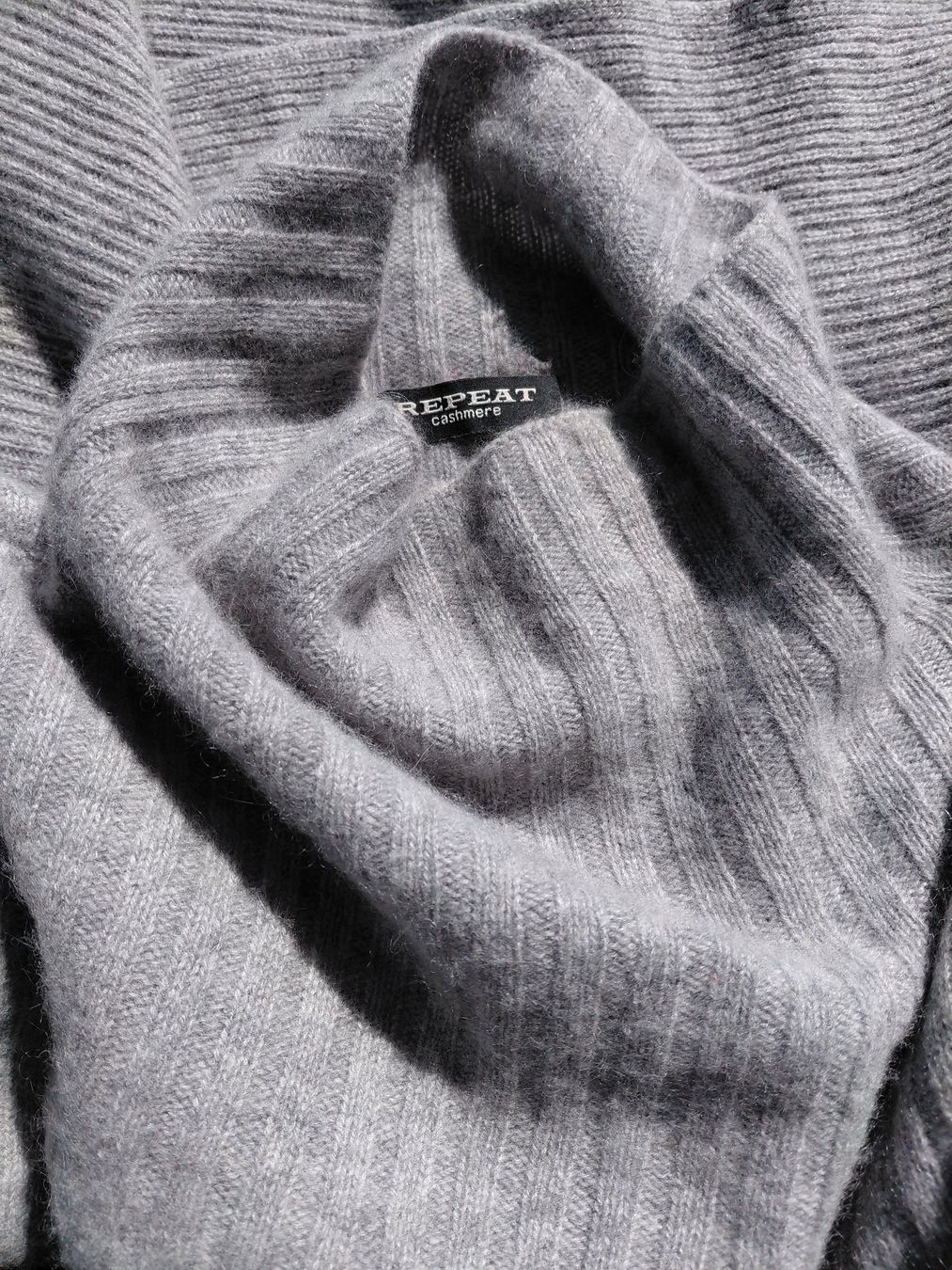Repeat Maglioni & Felpe: oversize Pullover REPEAT, 160 Fr. – Usato da Bülach venduto da reguskon