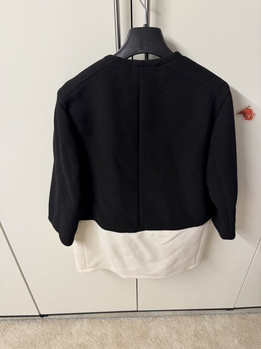 Prada Jacken: Prada Wool Jacket, Size 38, Black and White - Stunning! – Gebraucht aus Zumikon von patrick151 3