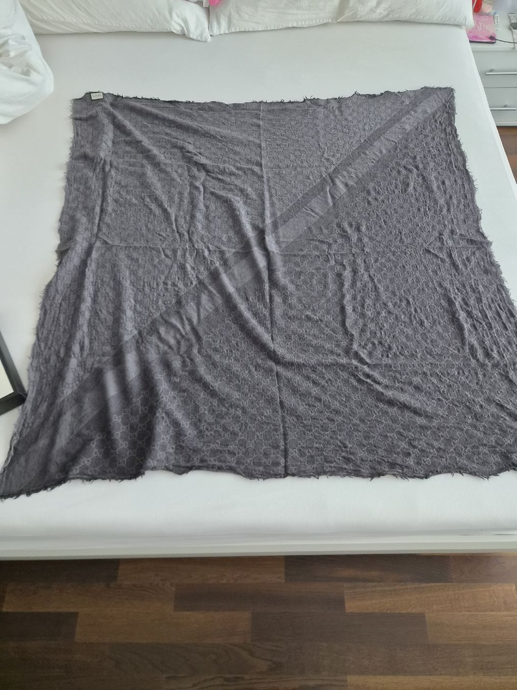 Gucci Foulard & Sciarpe: Gucci Schal – Usato da Glattfelden venduto da Ivana5288 4