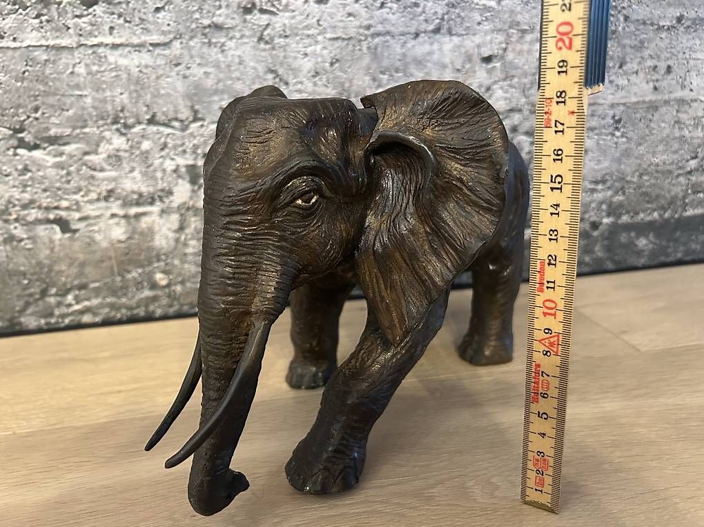 Statuette: Afrikanischer Elefant Vintage Deko Messing – Usato da Baar venduto da Jungle4 4