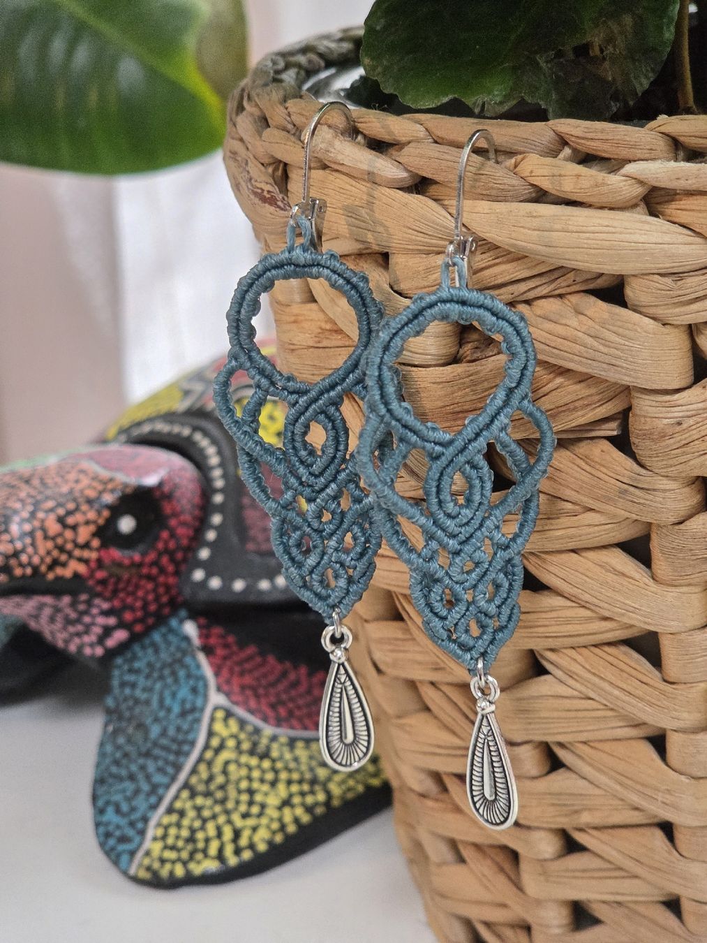 Orecchini pendenti & Orecchini a lobo: Türkise Makramee Ohrringe Handmade, Hypoallergen   . – Nuovo e nell'imballaggio originale da Bönigen venduto da cc9ice 2