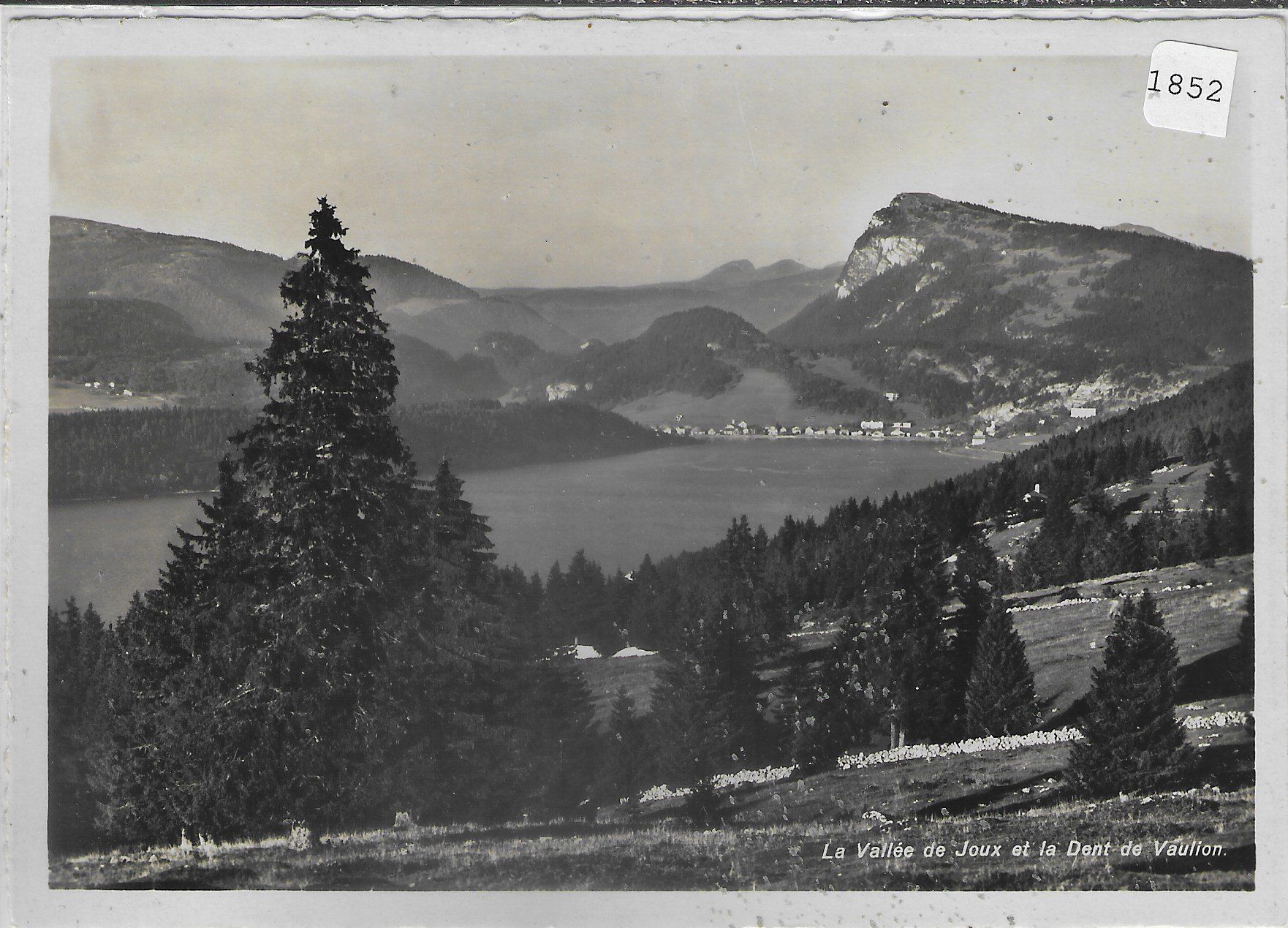 Ansichtskarten: La Vallee de Joux et la Dent de Vaulion – Gebraucht aus Ettingen von Kartenplanet