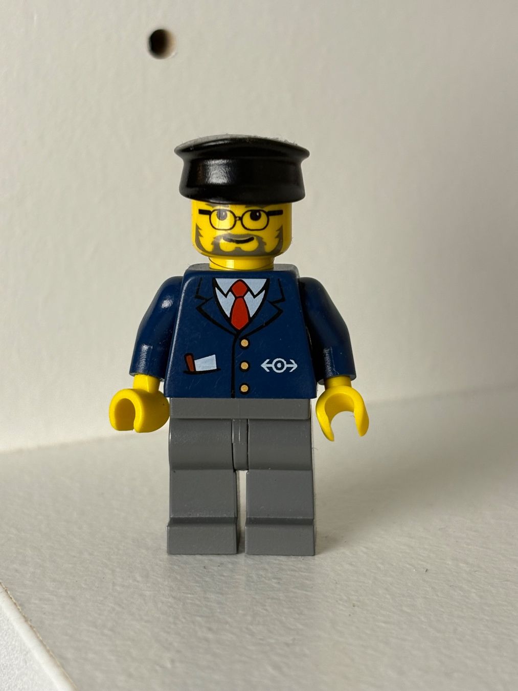 Lego Jeux de construction: Lego figurine Train Conductor Figur – D'occasion à Fully par fre_58gk