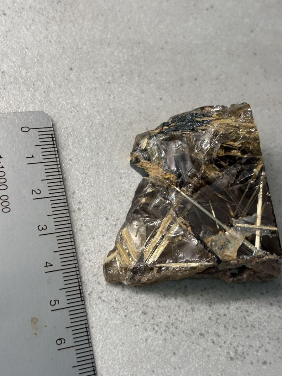 Mineralien & Heilsteine: Rauchquarz mit Rutil + Hämatit ca5x5x5cm ca90g – Gebraucht aus Zürich von mbi_5bsz 3
