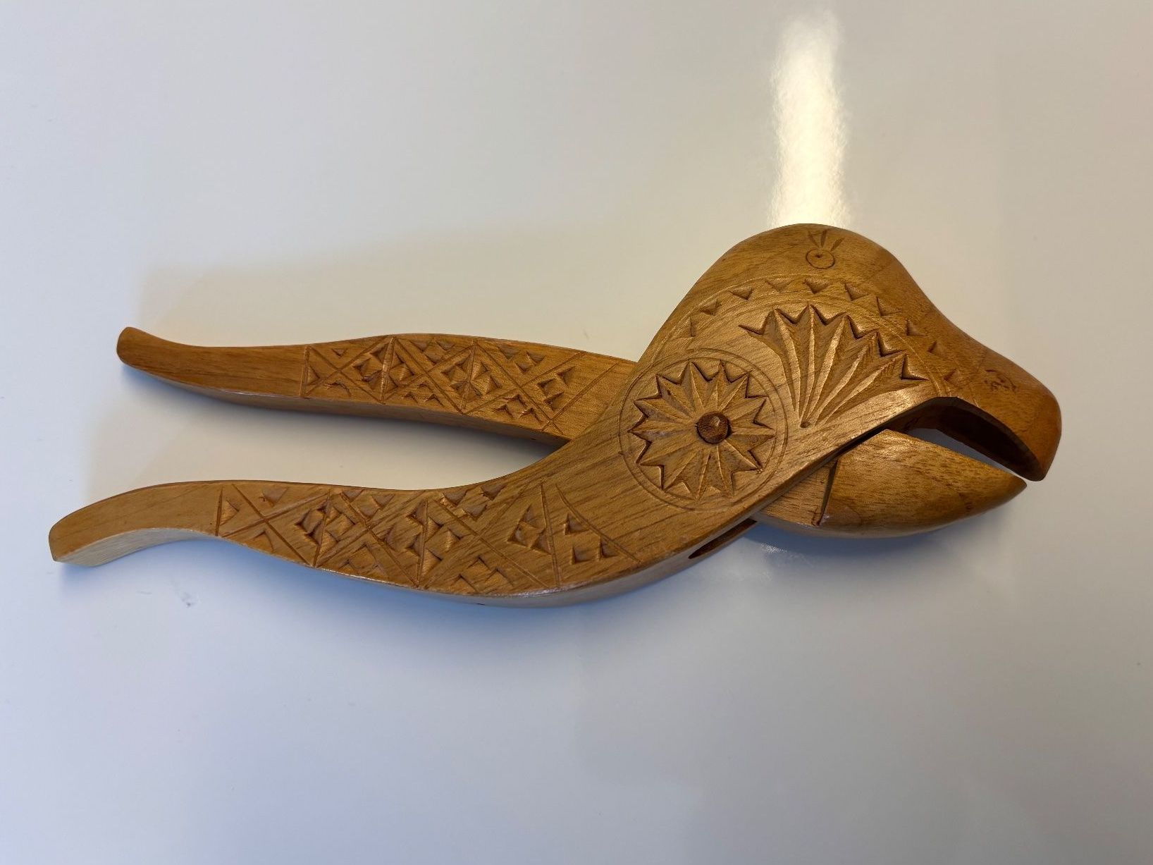 Elettrodomestici da cucina: Vintage Nussknacker aus Holz, Handgeschnitzt – Usato da Horgen venduto da uge_pd5p