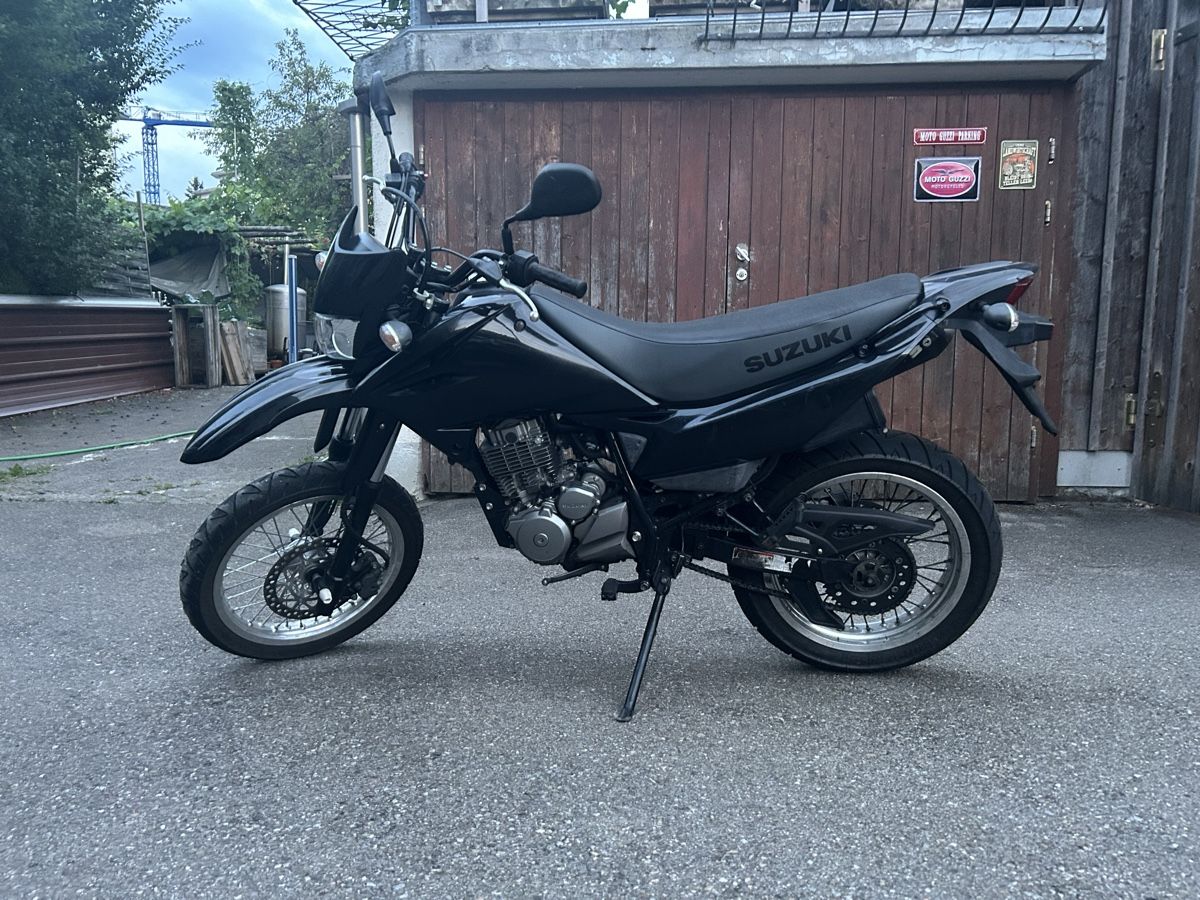 Suzuki Strada: Suzuki DR 125 SM – Usato da Hinwil venduto da Leeonie_sch