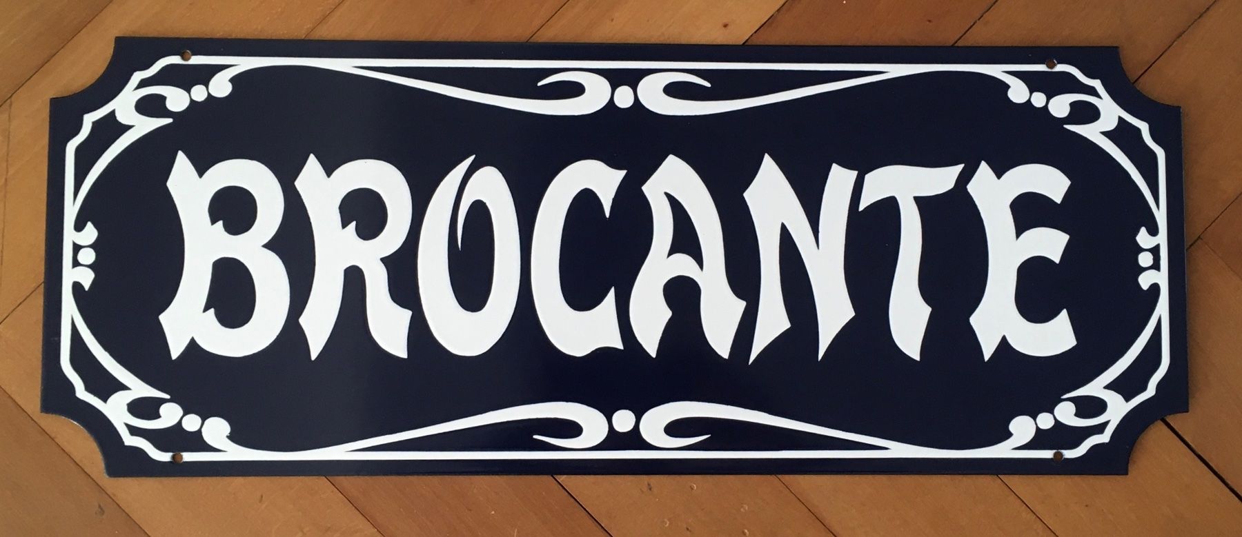 Schilder: Email Schild Brocante Paris blau weiss – Gebraucht aus Bern von flip08