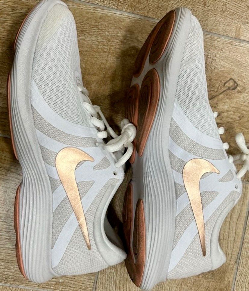 Nike Scarpe da donna: Nike Revolution Sneaker – Nuovo (secondo la descrizione) da Pfungen venduto da jubel80