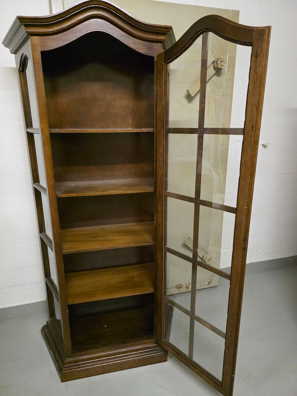 Vetrine: Antiker Vitrinenschrank, Echtholz, Glas – Usato da Zürich venduto da Andye123 1