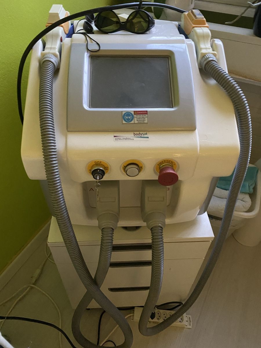 Sonstige Körperpflege: Laser gerät – Gebraucht aus Niederwangen BE von Rosa1041972 1