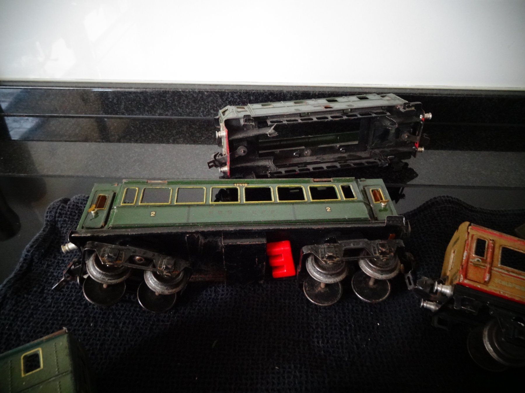 SBB/CFF/FFS Modelleisenbahnen: 5 Gemischte Wagen Lot – Gebraucht aus Neerach von jenny062 4