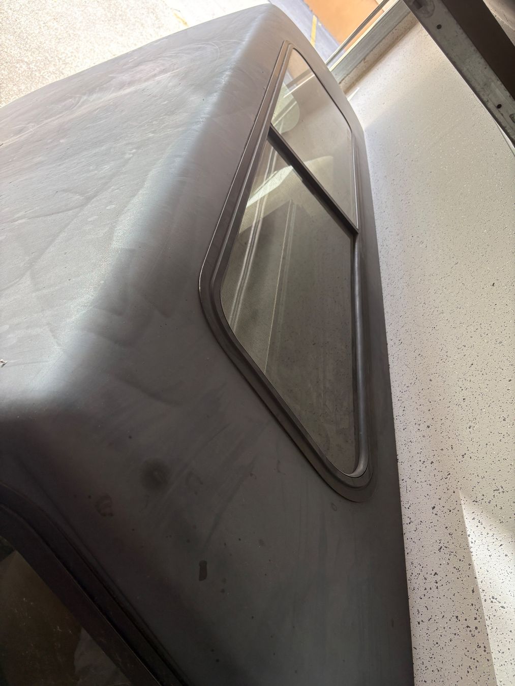 Tutti pezzi di ricambio auto: Hard-top Pickup Chevrolet Silverado – Usato da Champlan (Grimisuat) venduto da jbm_78 3