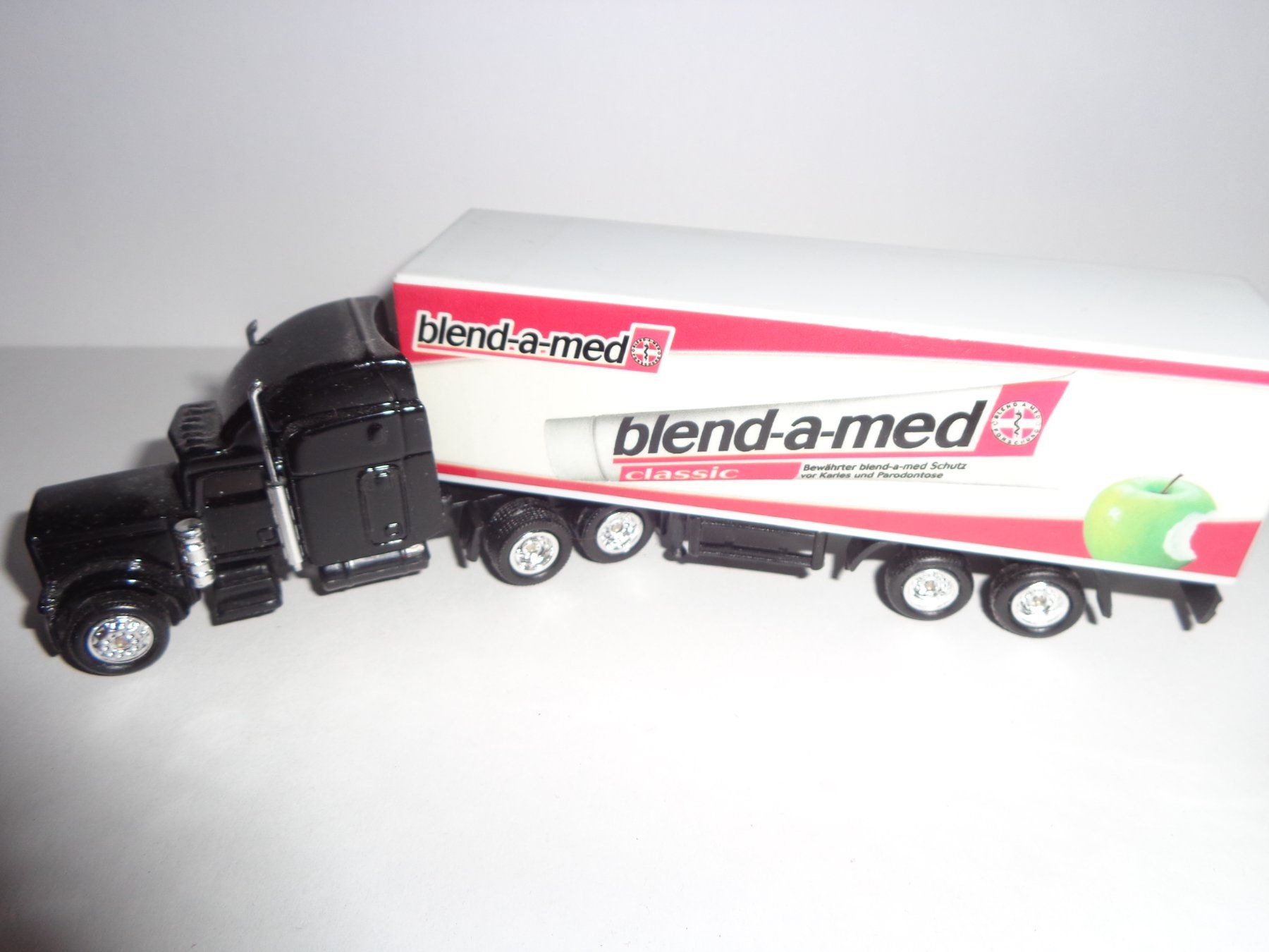 Modellautos: LKW Truck blend-a-med – Gebraucht aus Trübbach von Luftdruck 1