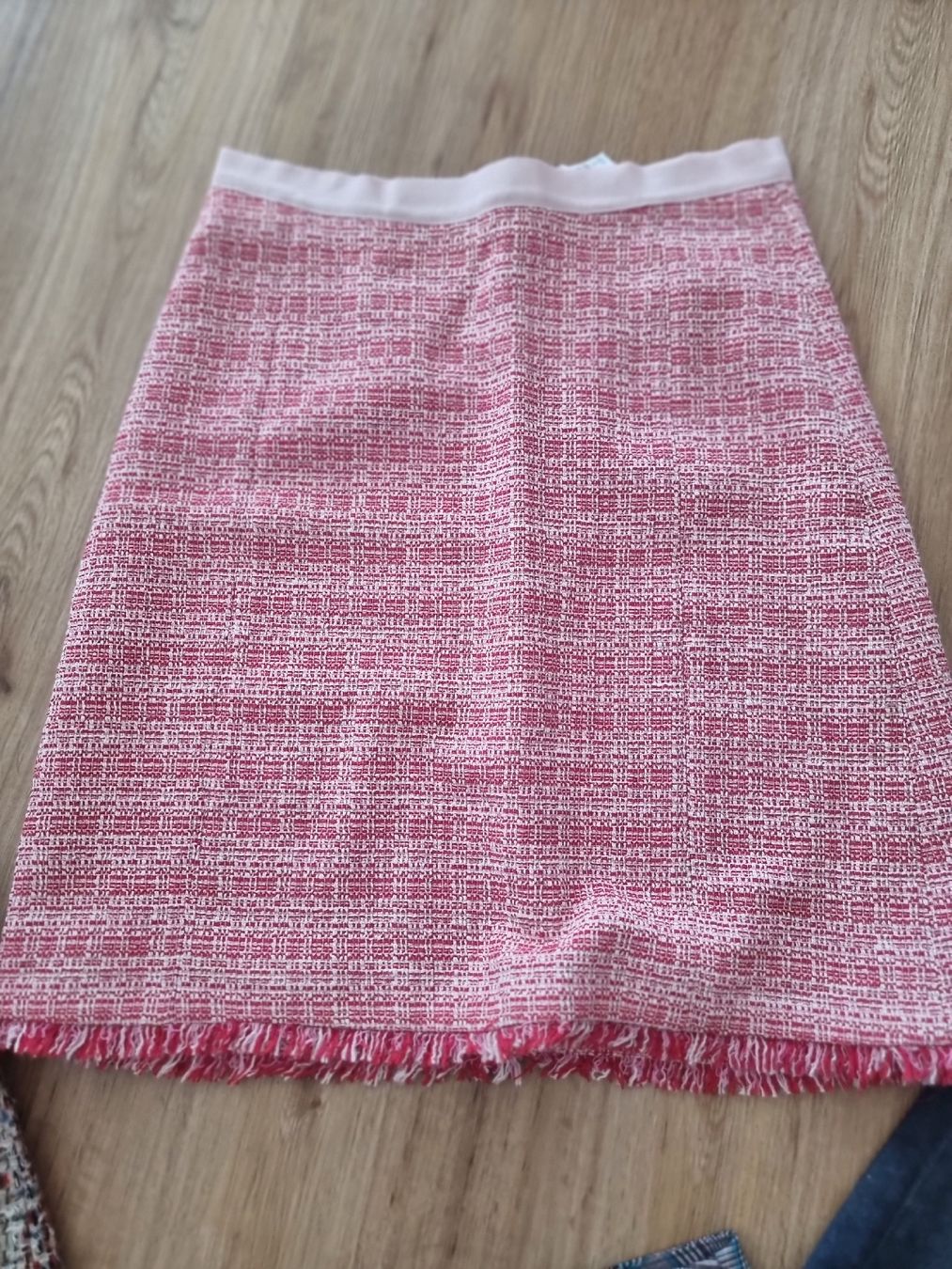 Lotti di vestiti: Mini Röcke Set, Grösse 38/M, Top Zustand – Usato da Arbon venduto da sabire72 4