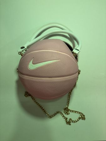 Einzigartige pinke Basketball Handtasche