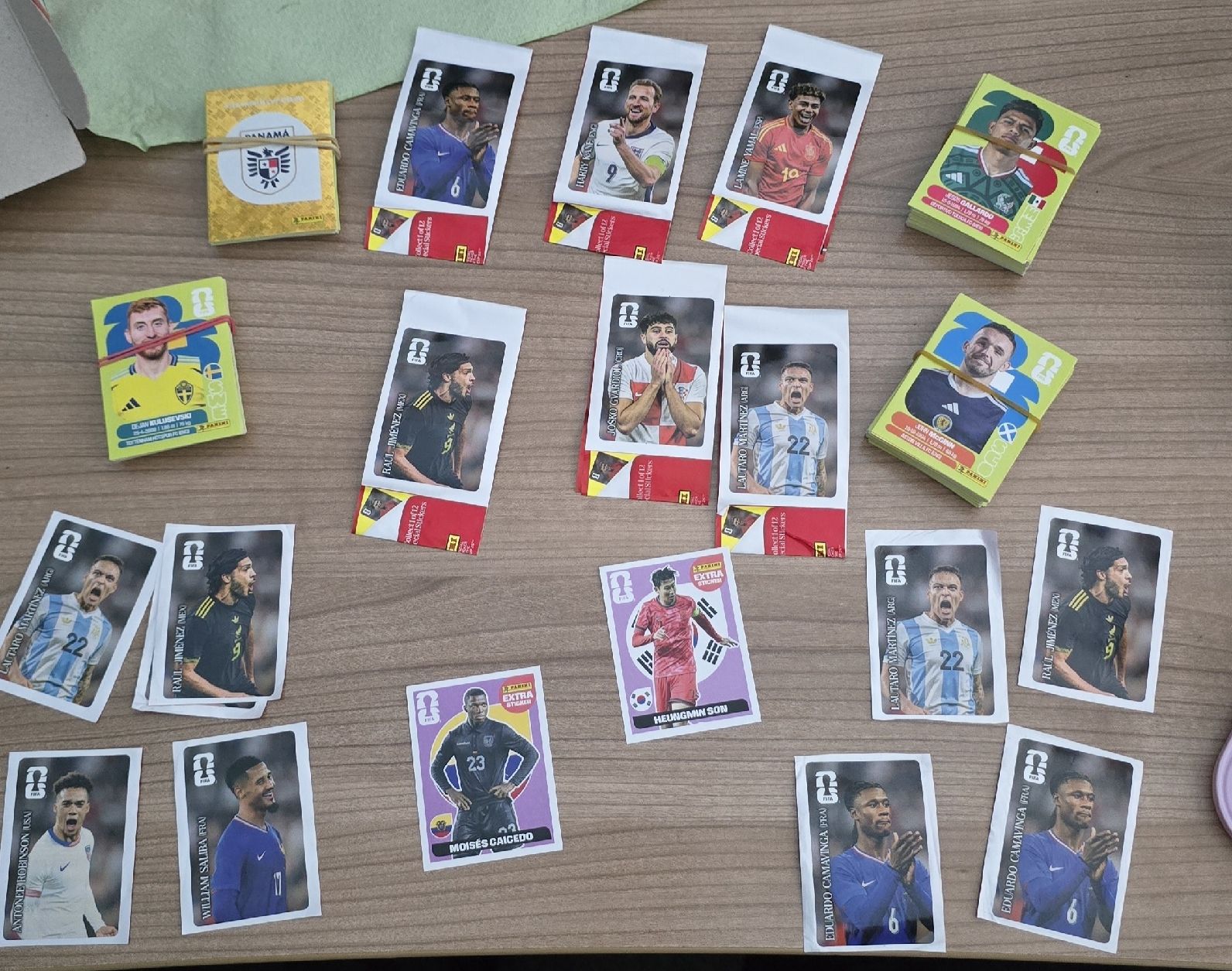 Panini Carte collezionabili: Panini 200+ et 10+coca et 2 extra sticker  – Nuovo (secondo la descrizione) da Yverdon-les-Bains venduto da maleckyFCB