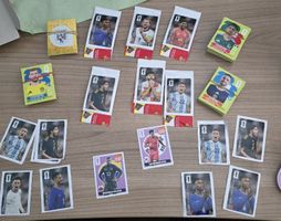 Panini 200+ et 10+coca et 2 extra sticker 