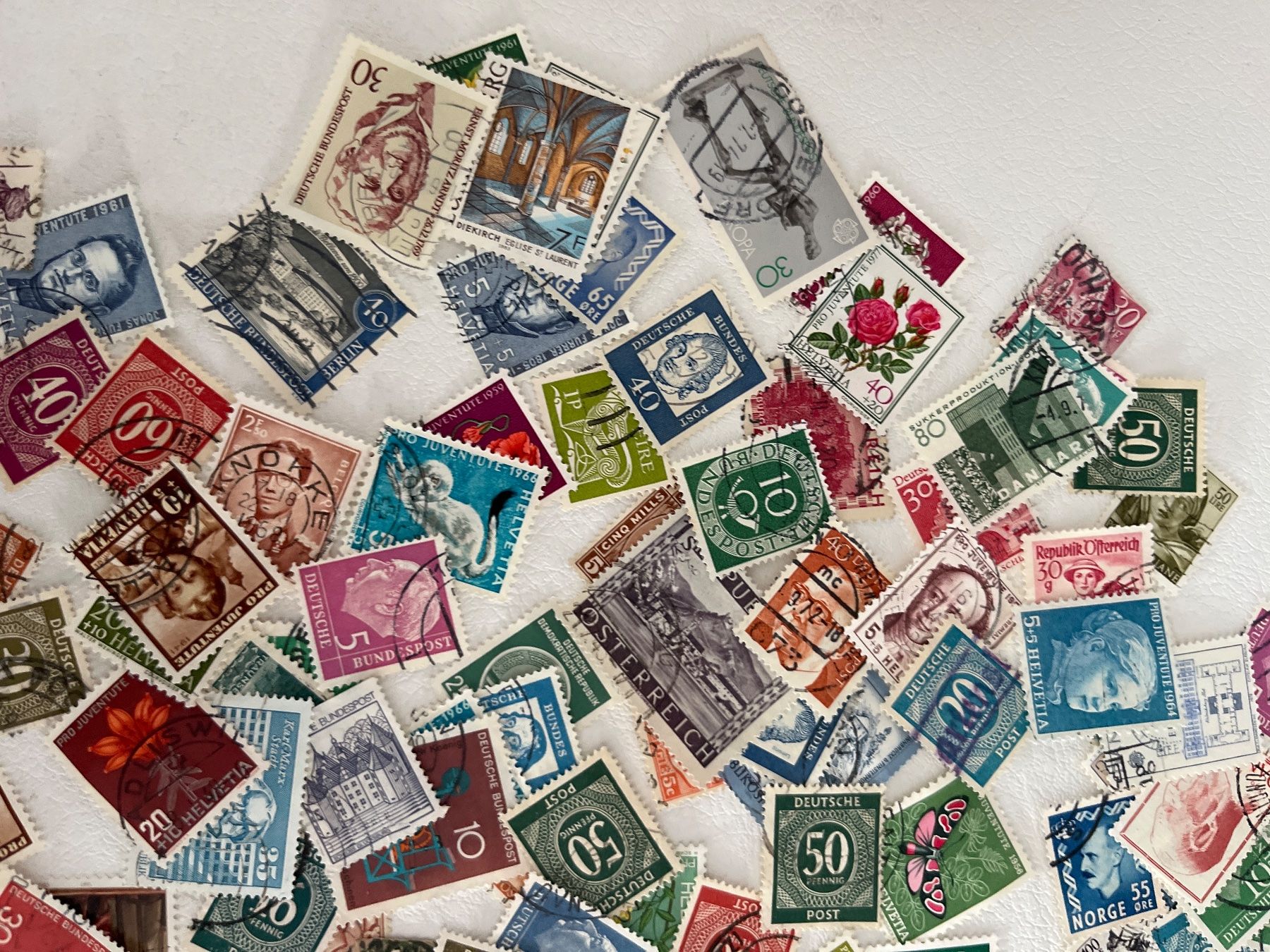 Tutti i francobolli: Lot 12: Lot mit Mix Briefmarke – Usato da Chiasso venduto da AzenYa 3