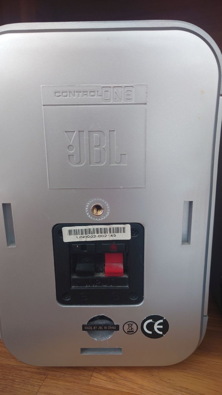 JBL Casse acustiche: JBL Control One Lautsprecher Silber gebraucht – Usato da Abtwil SG venduto da Ruwn 3