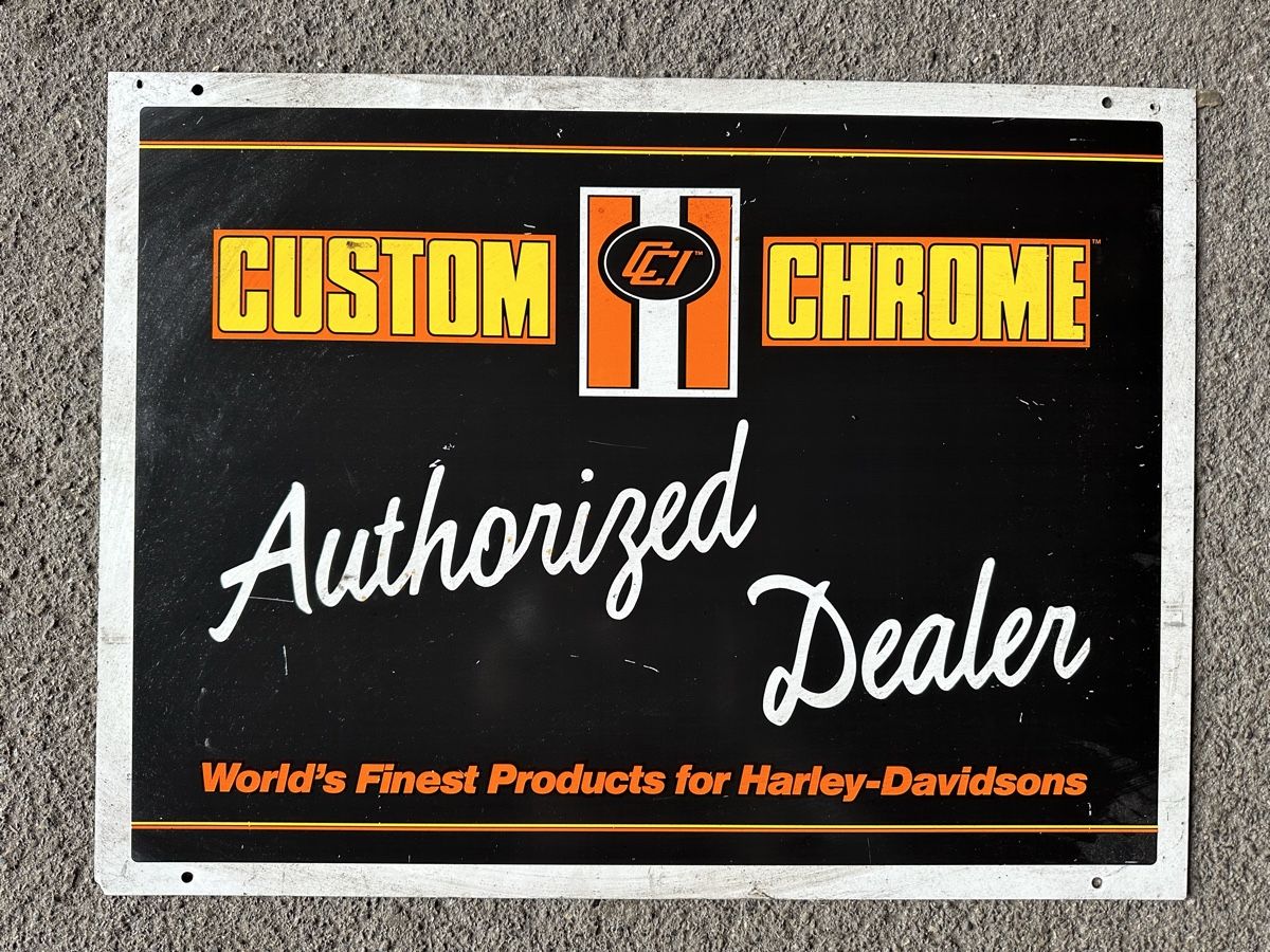 Schilder: Custom chrome Harley Davidson  – Gebraucht aus Reinach AG von rares75