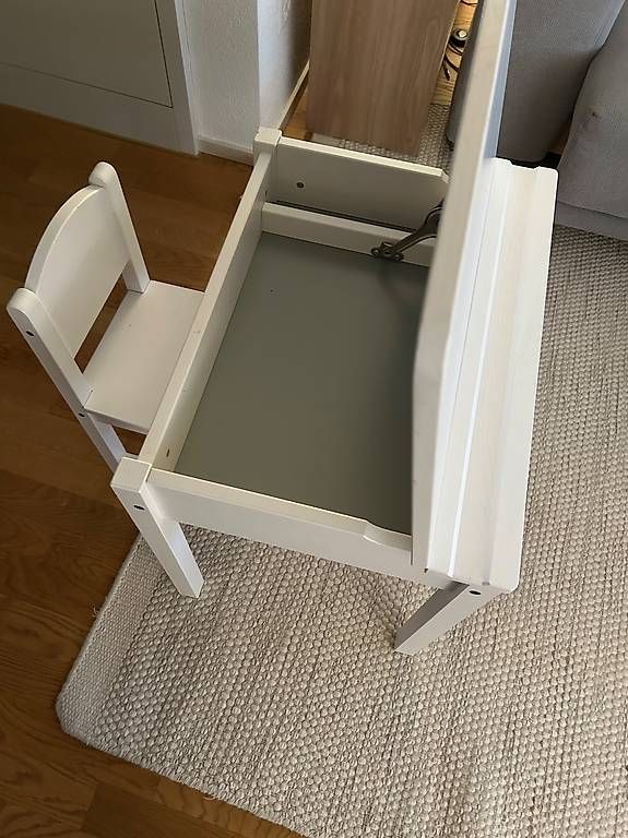 Tavoli: Kindertisch und Stuhl IKEA  – Usato da Muri AG venduto da car_k6rd 1