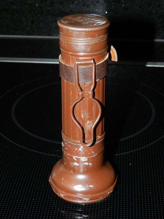 Lampe de poche originale DAIMON de l'armée allemande vintage