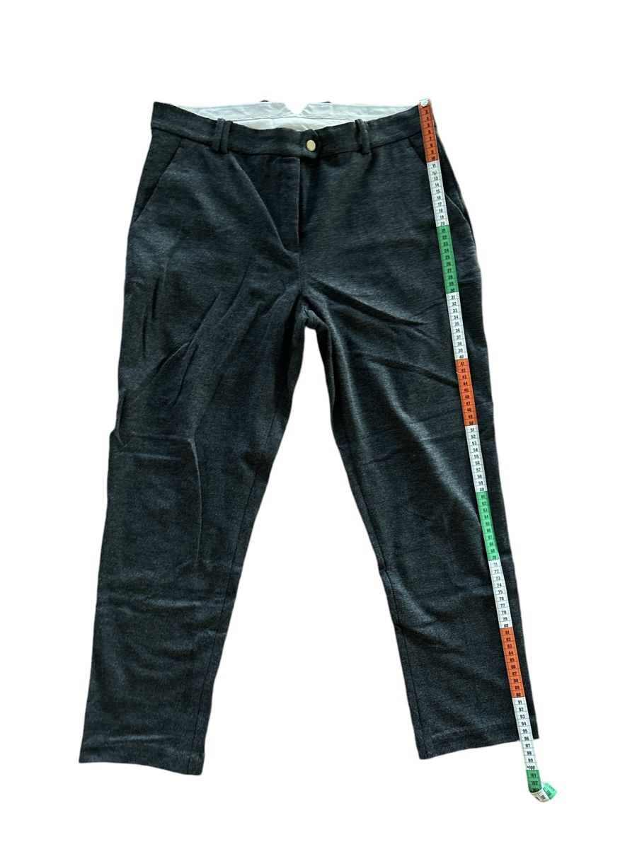 Malene Birger Pantaloni: Pantalon Day gris foncé – Usato da Dotzigen venduto da SecondHandGems 2