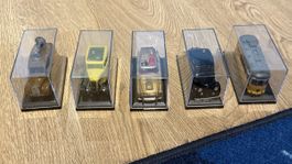 5 Miniatures différentes marques dans des boîtes en acryliqu