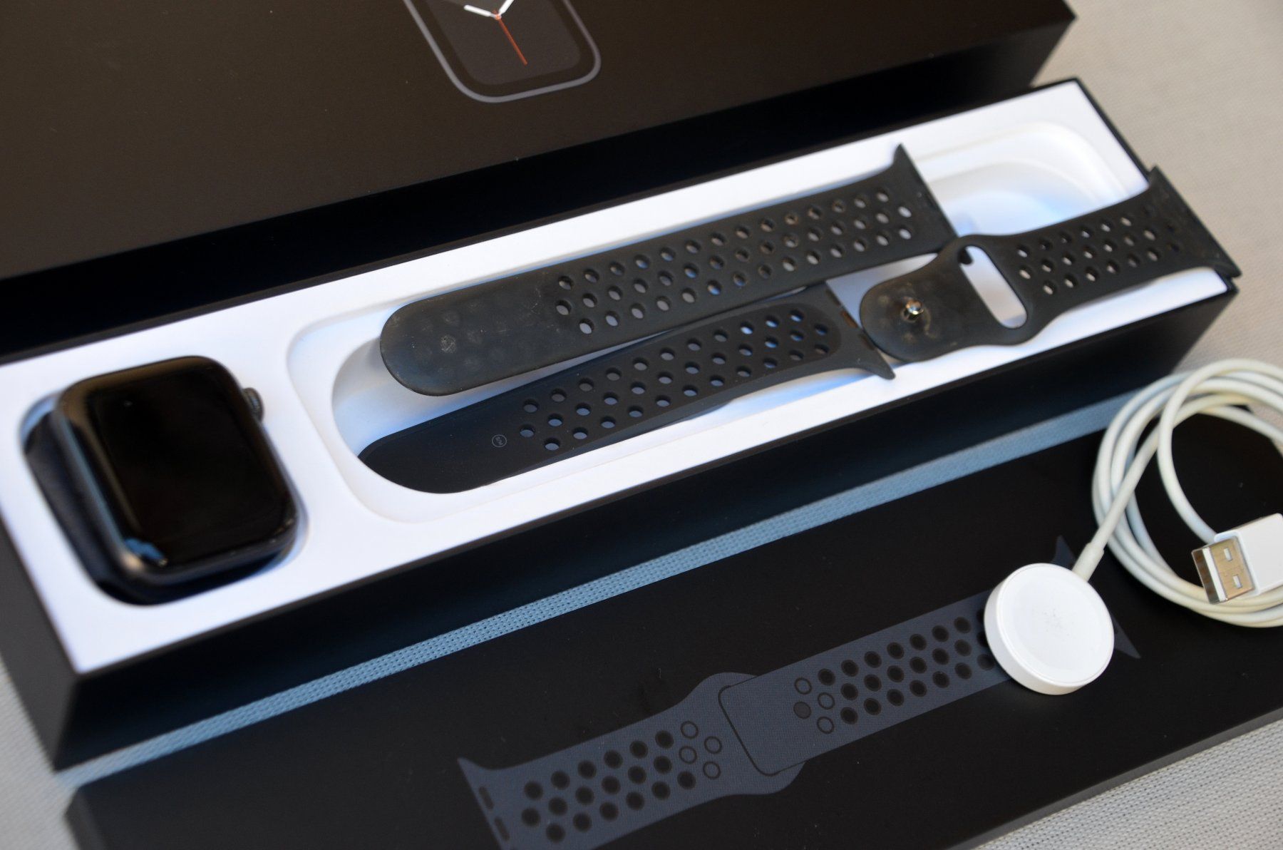 Apple Smartwatch: Apple Watch Nike S5 44mm – Usato da Collonges venduto da arashee 3