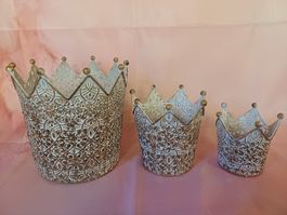 NEU 3er Set: Kronen aus Metall shabby weiss/gold