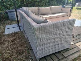 Zu verkaufen 3-teilige wie neu rattan lounge inkl.tischli