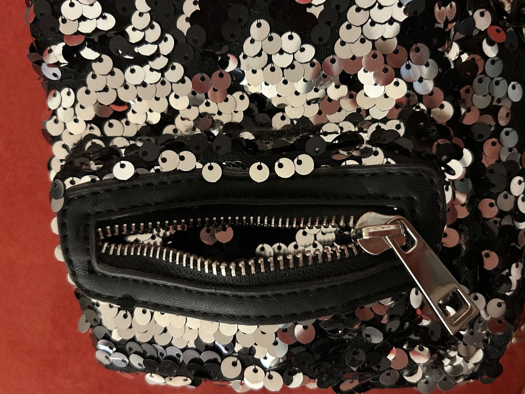 Kindertaschen: Mini Rucksack Pailletten schwarz/silber – Gebraucht aus Oberkulm von angela_05 4
