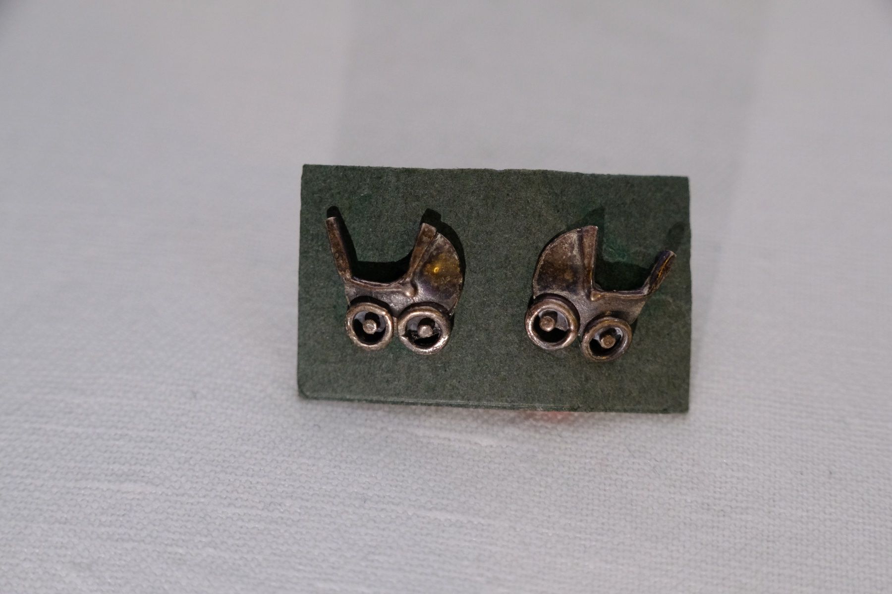 Orecchini pendenti & Orecchini a lobo: Silber 925 Ohrstecker/Anstecker - Sterling Kinder Wagen – Nuovo e nell'imballaggio originale da Fribourg venduto da Silver_Wat