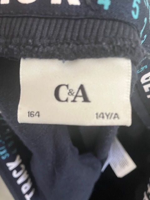 C&A Pantalons: Trainerhose Jungen (Gr. 164) – D'occasion à Aathal-Seegräben par daso03 4