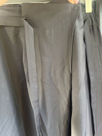 Italy Designer QL2 WOLLE hose mit Bindegürtel, Grösse 42