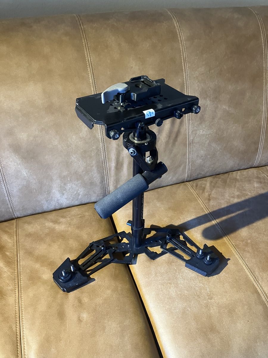 Altri Accessori: Stabilisateur de caméra Glidecam HD2000 – Usato da Martigny venduto da Ciredecedre 1
