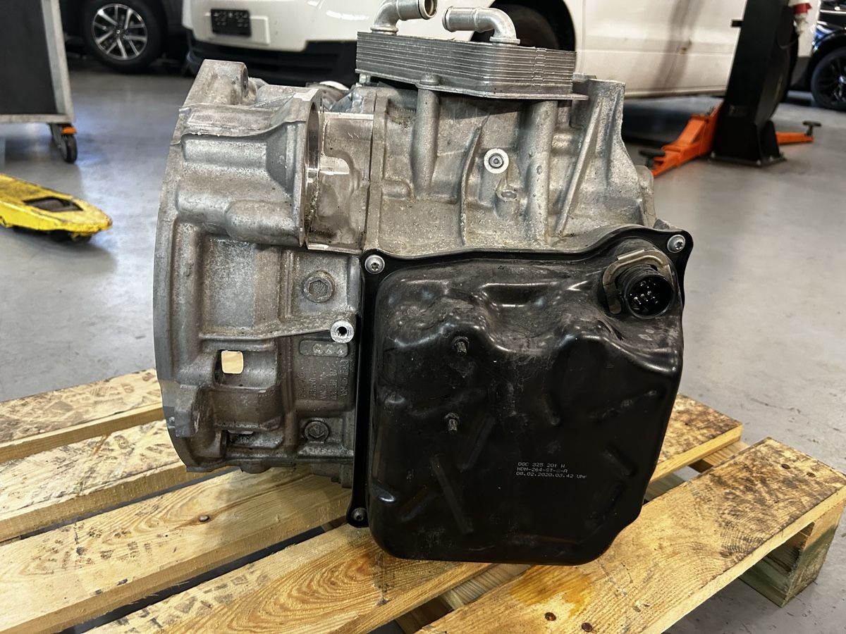 Volkswagen Tutti pezzi di ricambio auto: VW Getriebe 0GC 301 107 – Usato da Wolhusen venduto da SilvanK. 1