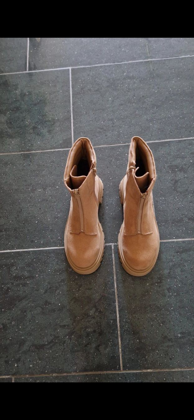 Dosenbach Scarpe da donna: Schöne neue Boots 38 – Nuovo (secondo la descrizione) da Bubendorf venduto da ang_b829