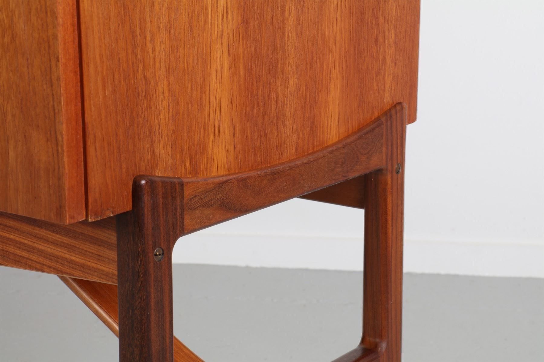 Cassettiere: IB Kofod-Larsen Teak Highboard – Usato da Basel venduto da MidMod20C 8