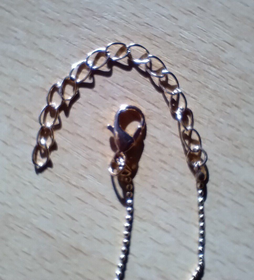 Catenine: Goldfarbene Halskette mit Anhänger / Modeschmuck – Nuovo e nell'imballaggio originale da Jona venduto da Argus36 3