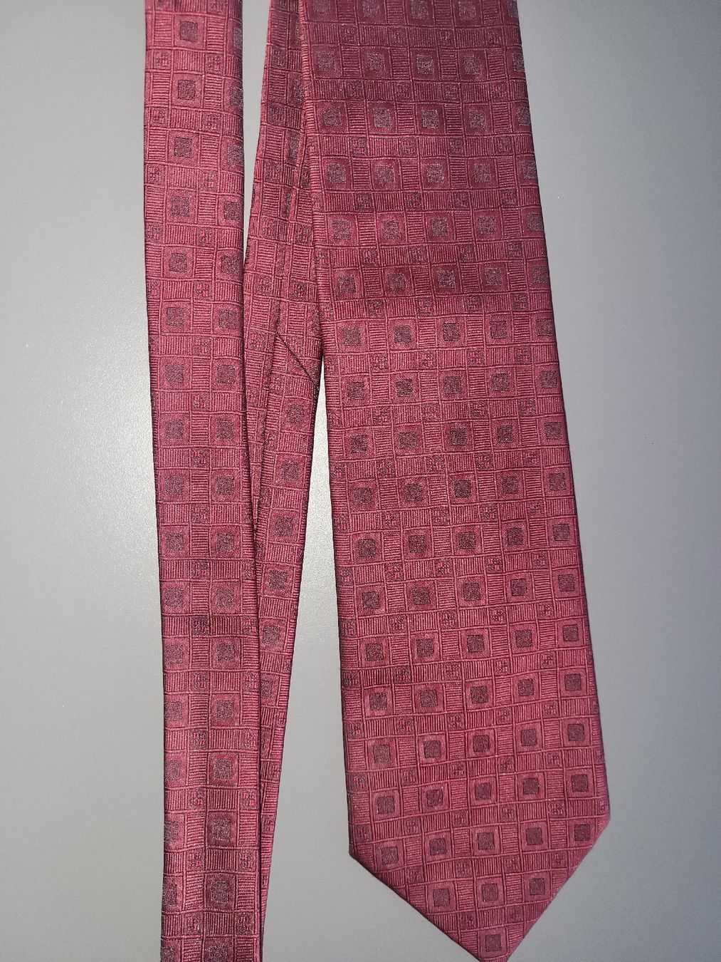 Krawatten: Krawatte CANDA, bordeauxrot mit Muster, Top Zustand! – Neu und originalverpackt aus Bassersdorf von K1966 2