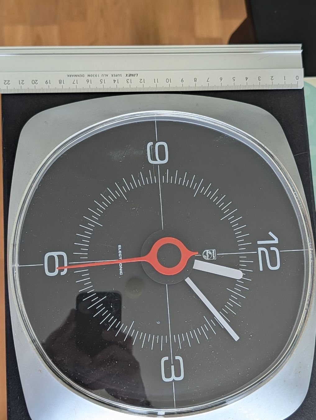Orologi: Retro Philips Electronik Wanduhr 1979 – Usato da Ebertswil venduto da uglyp 3
