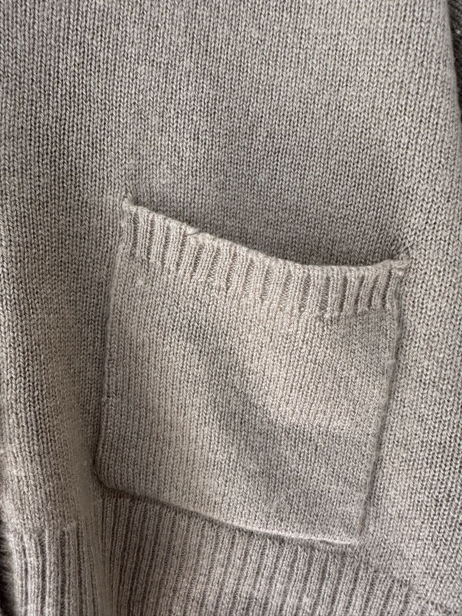 Max Mara Maglioni & Felpe: MaxMara beige cardigan 100% cashmere – Usato da Uster venduto da Monika_OB 3