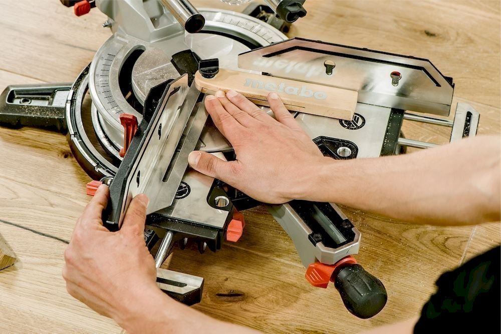 Metabo Sägen: Metabo Kappsäge KGSV 72 XACT SYM – Neu und originalverpackt aus Bottighofen von zaap 2