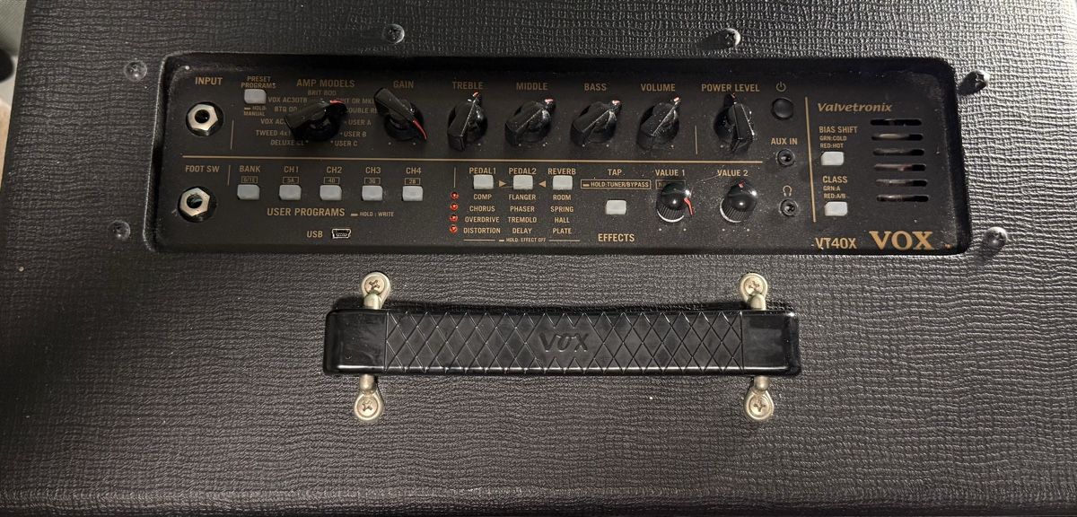 Vox Amplificateurs: Guitar amplifier Vox, like new – D'occasion à Genève par kva_6mbb 1