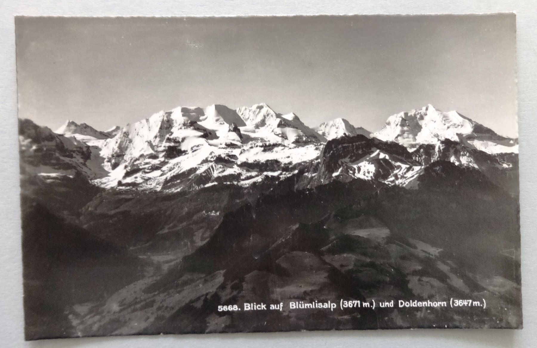Cartoline postali: Blick auf Blümlisalp und Doldenhorn – Usato da Fétigny venduto da Billy2miny