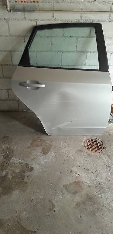 Tutti pezzi di ricambio auto: Occ. Autozubehör – Usato da Grüningen venduto da wae_vm7c